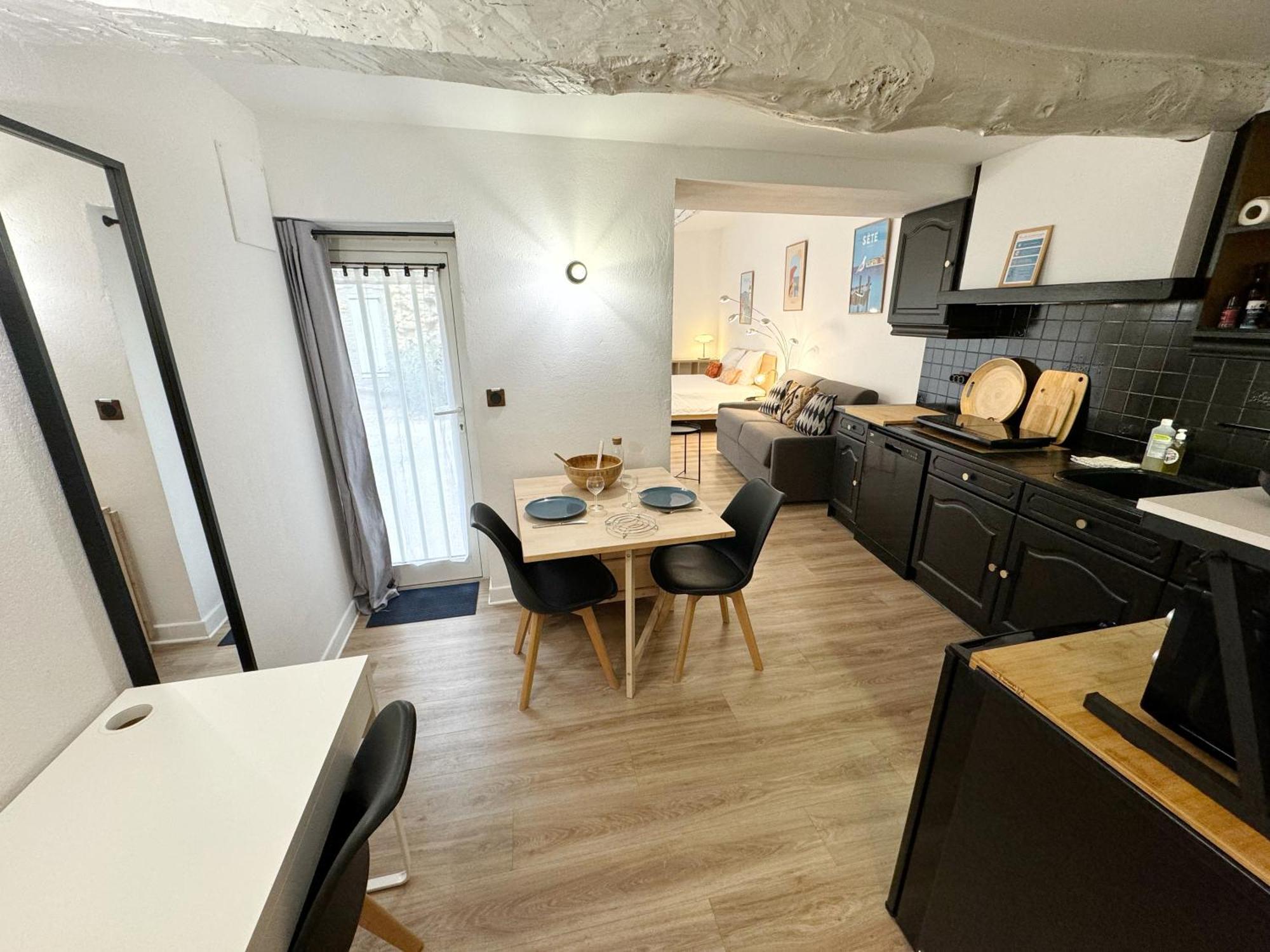 Charmant Studio Climatise A 200M De La Plage Mèze Exteriör bild